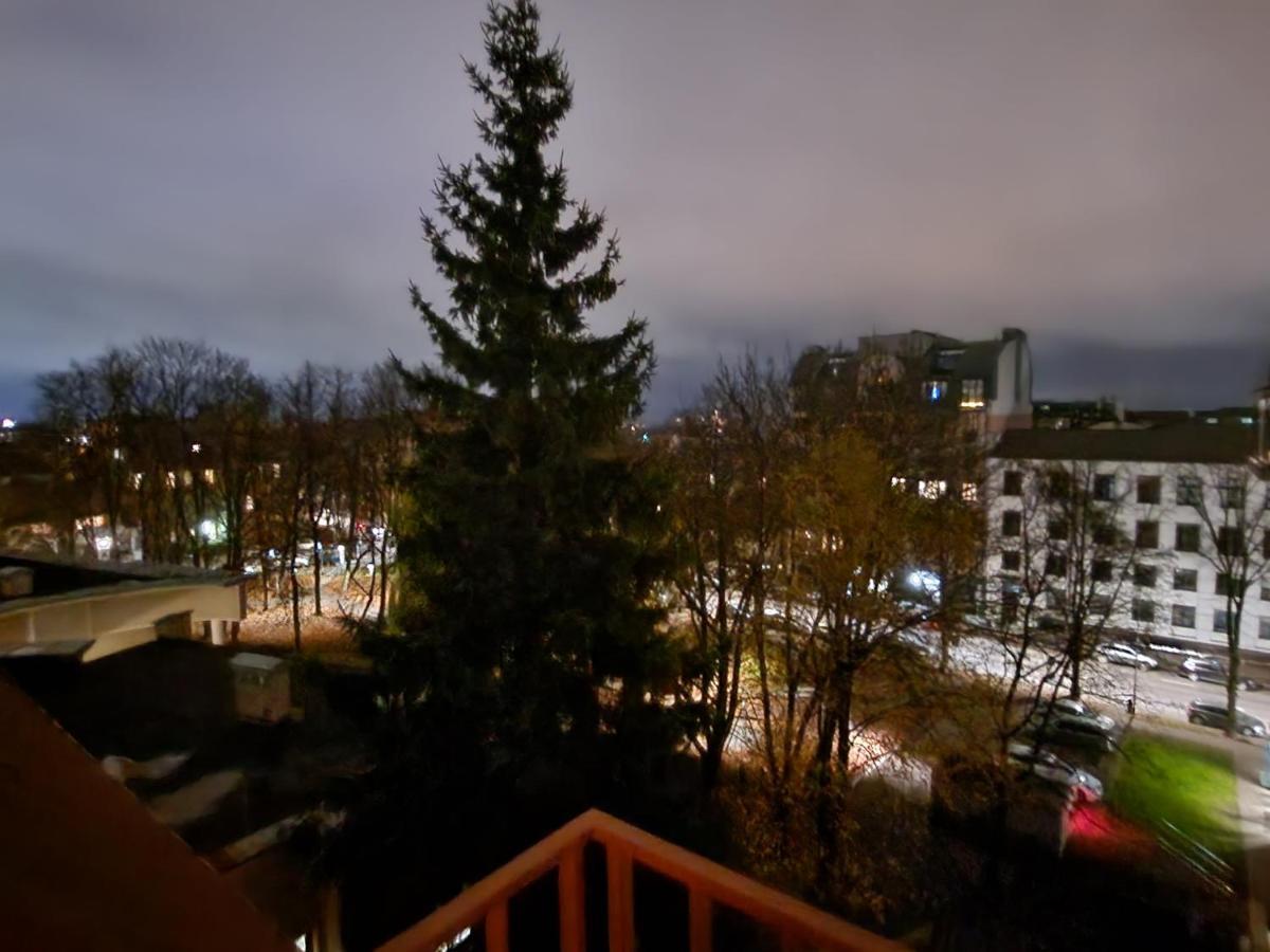 Cozy In The Center Of VNO